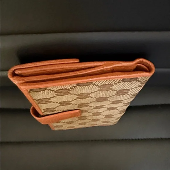 Gucci Beige and Cognac Brown Monogram Wallet - Picture 7 of 8